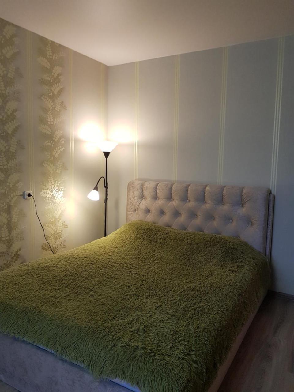 Apartment On Metro Mihalova Minsk Buitenkant foto